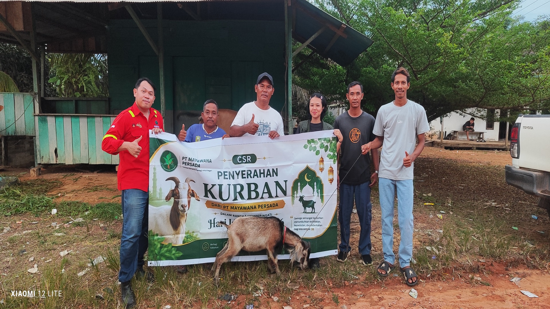 Idul Adha, PT Mayawana Persada Sebar Hewan Kurban ke Desa Sekitar