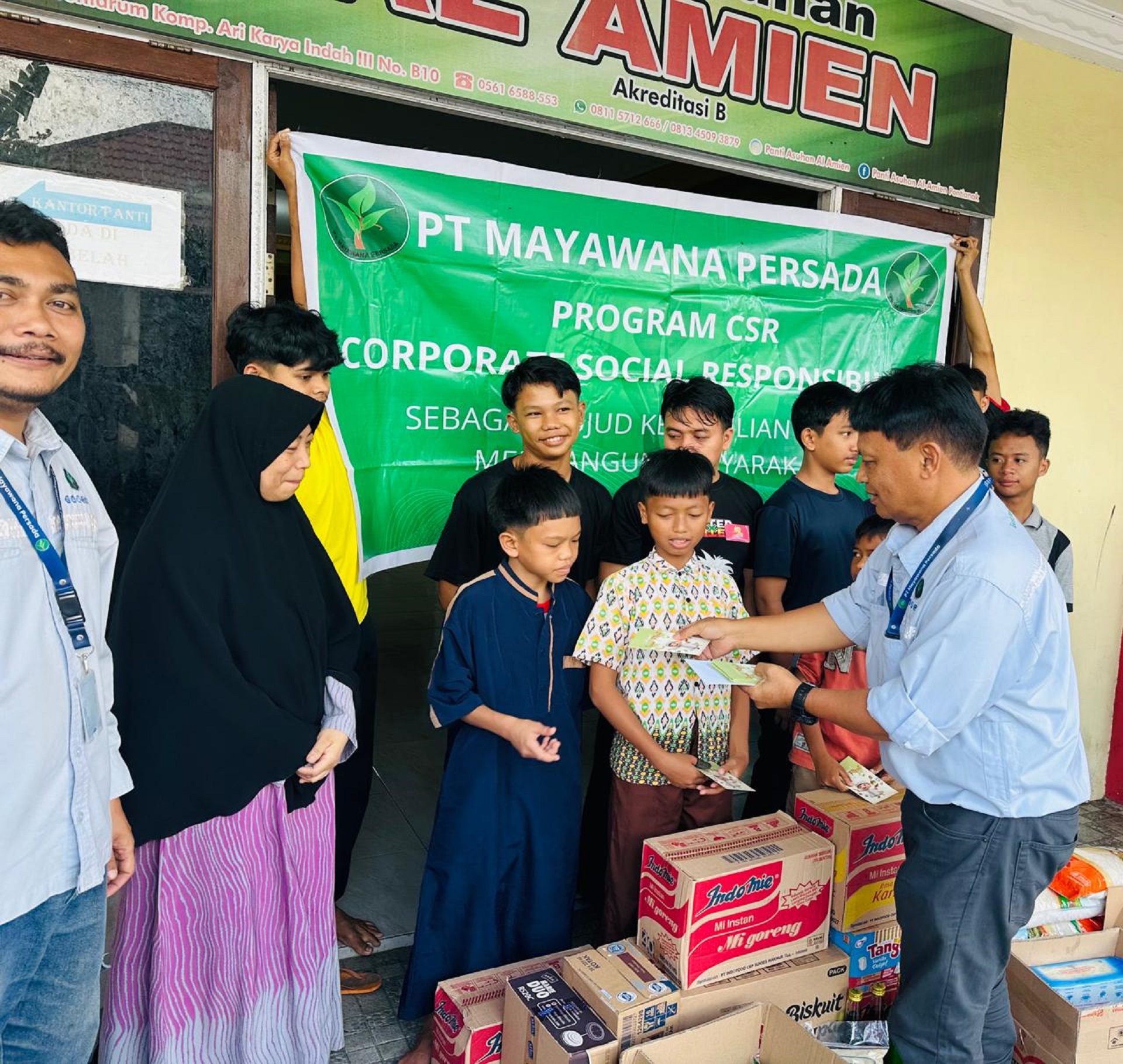 Anjangsana ke Panti Asuhan, PT Mayawana Persada Berbagi Bingkisan